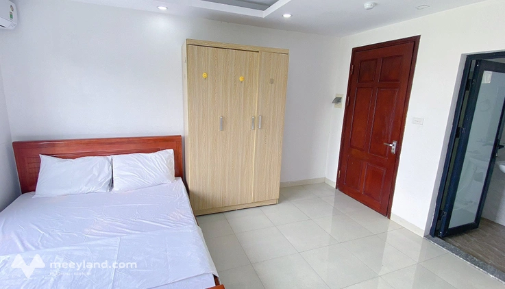 Khai trương chung cư mini ngõ 165 phố chợ Khâm Thiên, Đống Đa 35m2 studio full nội thất thang máy, ban công
