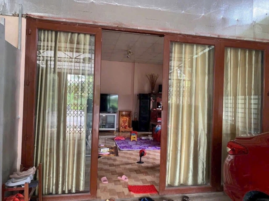 Bán đất Phong Nẫm, Giồng Trôm, Bến Tre, mặt tiền lộ, tặng căn nhà cấp 4, 991,8m2, giá 4,5 tỷ