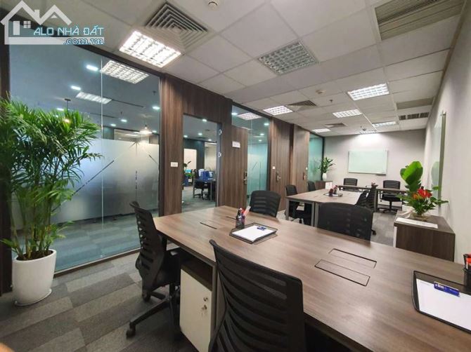 Bán tòa nhà mặt phố Trần Quang Khải 550m2 x 14 tầng x MT 20m, Giá 537 tỷ