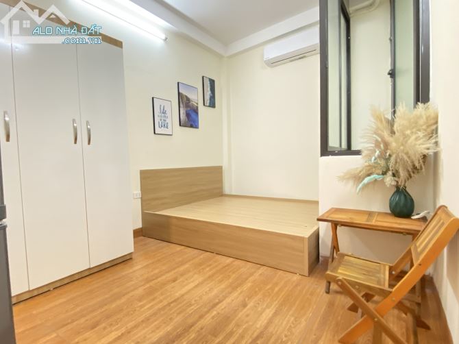 Bán nhà dòng tiền 5 tầng với 9 phòng khép kín giá 9.9 tỷ quận Hai bà Trưng, Hà Nội.