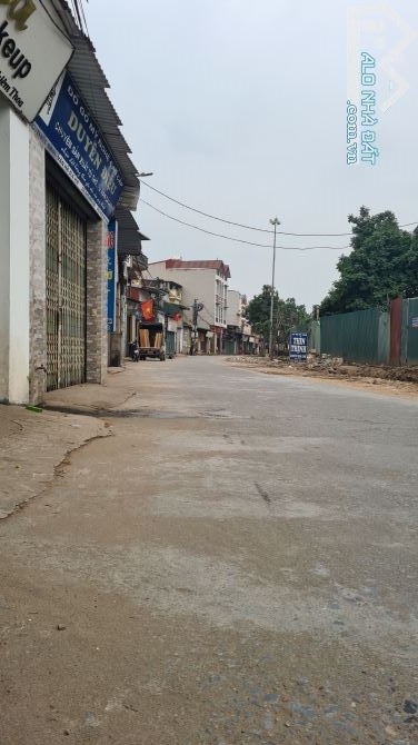 BÁN NHÀ XƯỞNG TÔN GÁC SÉP Ở LUÔN,3ÔTÔ tránh 198m² ĐẸP NHẤT TỪ SƠN GIÁ 2.15TỶ.