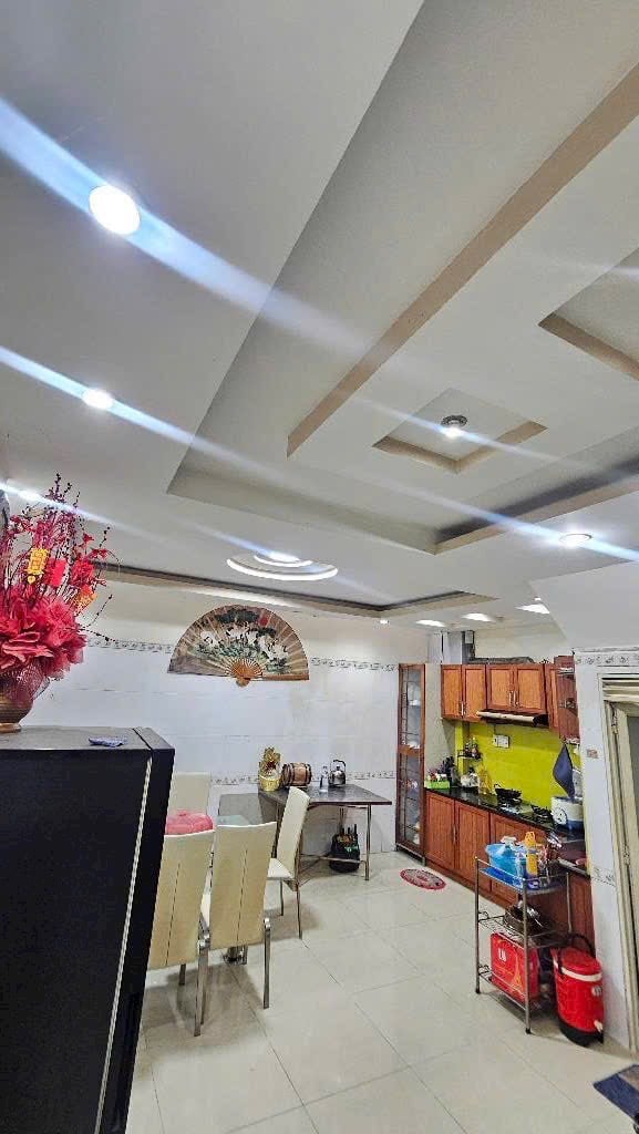 Nhà 4 tầng ngay trung tâm Quận 7, cách MT 30m; 57m2 (ngang 5m) 5PN; không quy hoạch,đúc