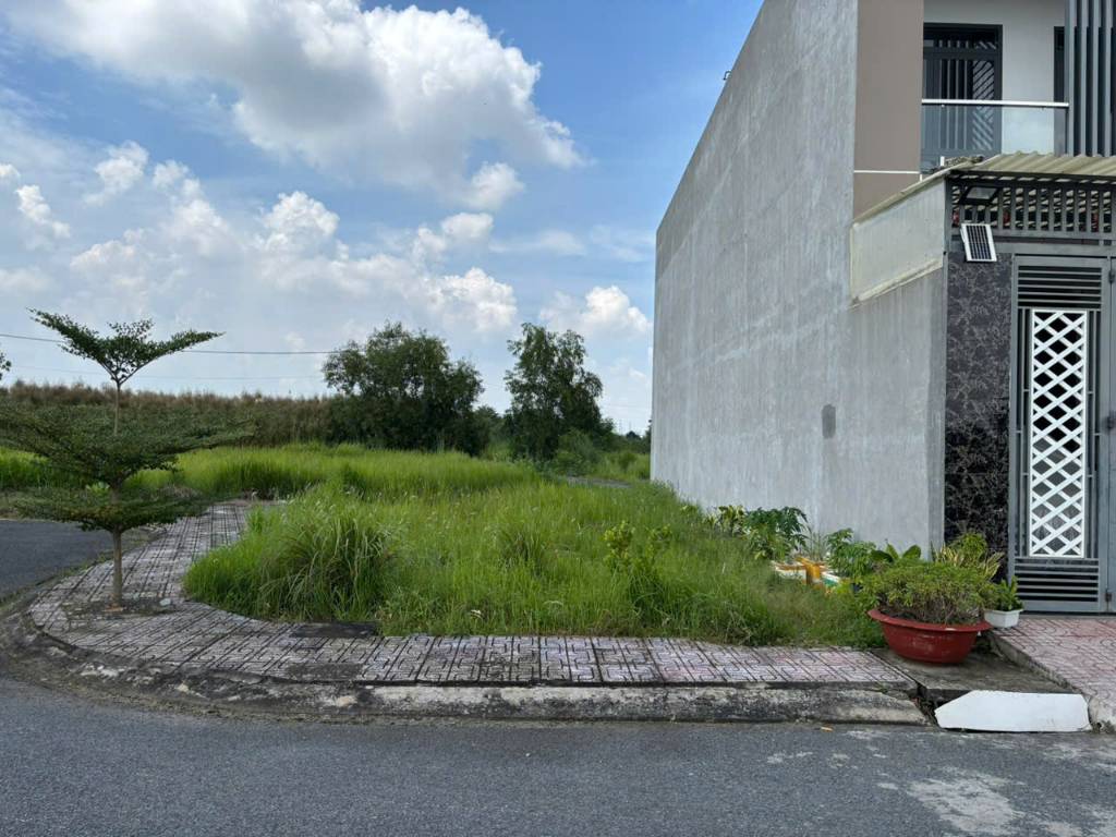 Bán đất nền kdc Nam Phong, Cần Đước, Long An, góc 2 mt đường, 144m2, giá xả cuối năm 1,25 tỷ