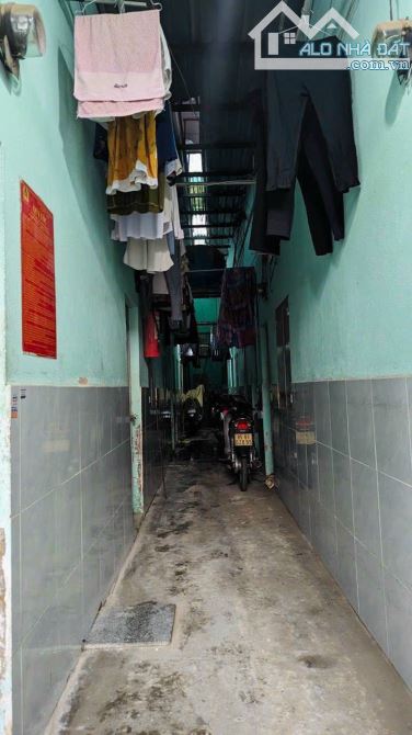 Bán dãy trọ 2 tầng 183 m², P. Linh Trung. Ngay các trường ĐH - CĐ lớn, giá tốt