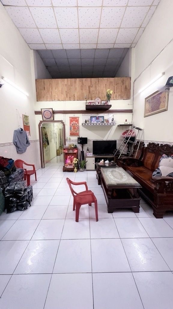 Bán nhà Tân Bình kế bên Bàu Cát, trệt 1 lầu 70m², tiện ích xung quanh, nhỉnh 6 tỷ