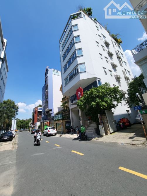 Bán gấp CHDV( New) Góc 2 Mặt Tiền Hai Bà Trưng Q3 - 8,2*21m - Hầm 7Tầng- Gía 50 Tỷ