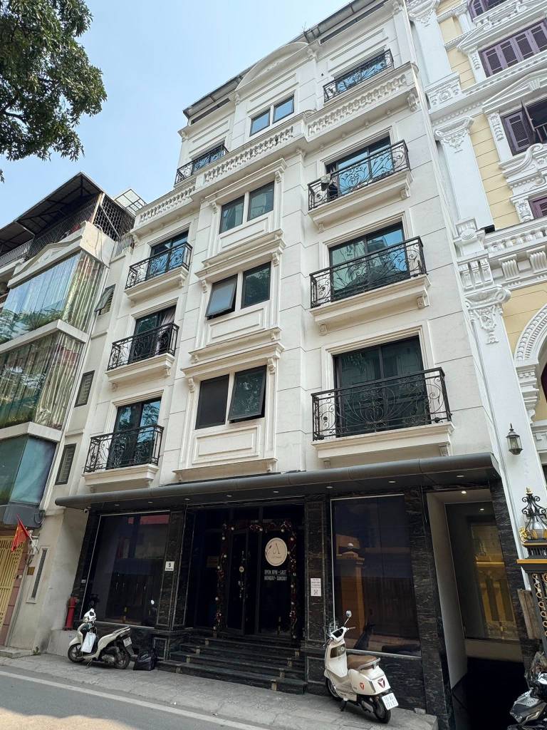 BÁN TÒA CHDV PHỐ LINH LANG, BA ĐÌNH, HẦM 7 TẦNG CÓ THANG MÁY, GARA Ô TÔ, 30 CĂN HỘ