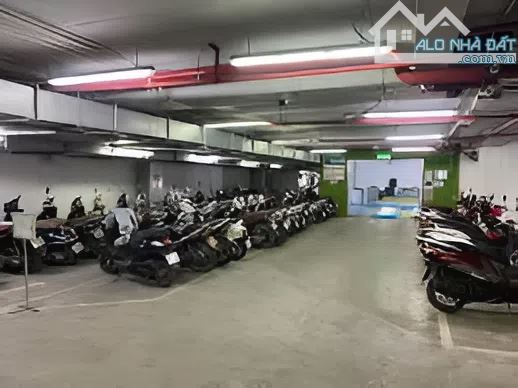 Bán nhà mặt phố Bà Triệu, tòa building 12 tầng hiện đang cho thuê 500tr/th, giá 315 tỷ