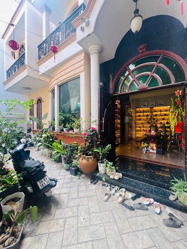BÁN BIỆT THỰ TÂN SƠN NHÌ TÂN PHÚ, 250M2 FULL THỔ 3 TẦNG, GIÁ NHỈNH 23 TỶ