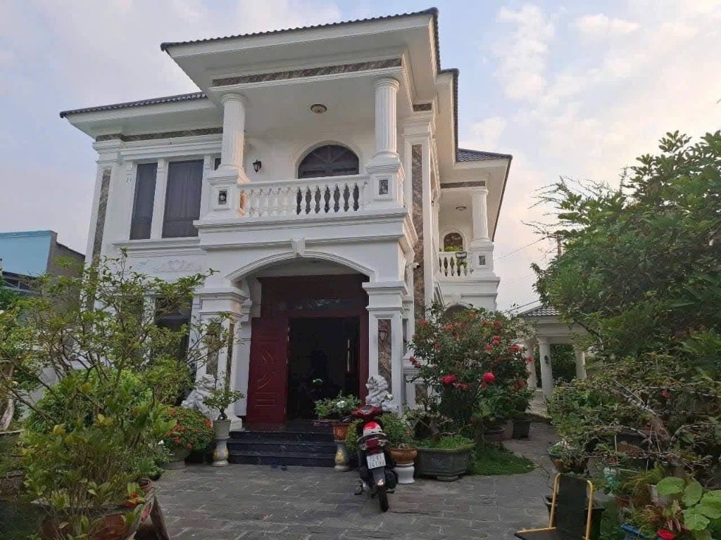 Bán biệt thự tại Trần Hưng Đạo, Trung Tâm Thị trấn Long Điền, 455m2 siêu đẹp