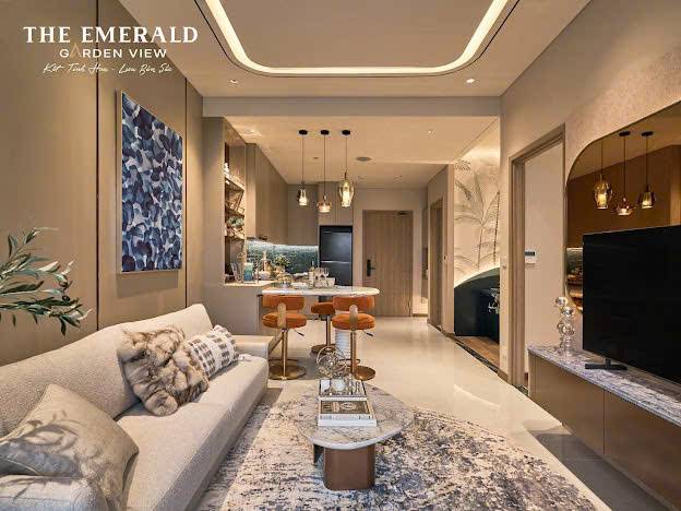 Bán căn hộ The Emerald Garden View, 2PN 1WC 54m2 giá 2 tỷ luôn VAT, view khu hồ bơi