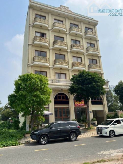 Chủ bán gấp building siêu cao cấp MT Pasteur 15x42m 2 hầm + 6 lầu + TM, 390 tỷ