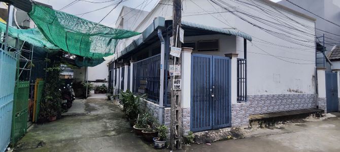 Bán dãy trọ 6 phòng thu nhập 20tr/th. hẻm xe hơi đường 379, Tăng Nhơn Phú A. 100m2/12 tỷ.