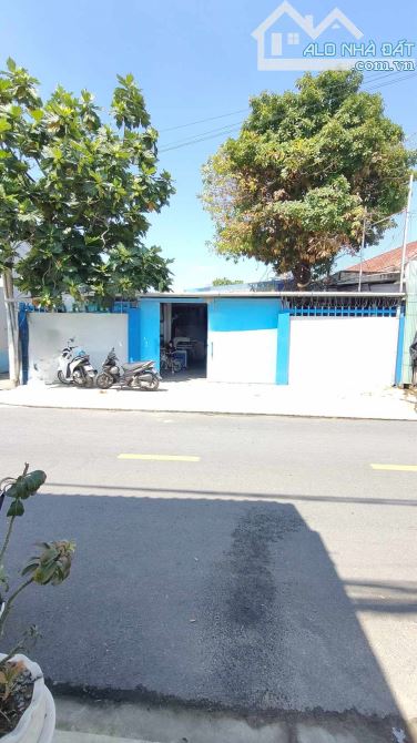🔥 BÁN XƯỞNG MẶT TIỀN DANG HOẠT ĐỘNG. TẠI BÀ ĐIỂM -HÓC MÔN.DT 300M2 FULL THỔ. 🌳 🔥