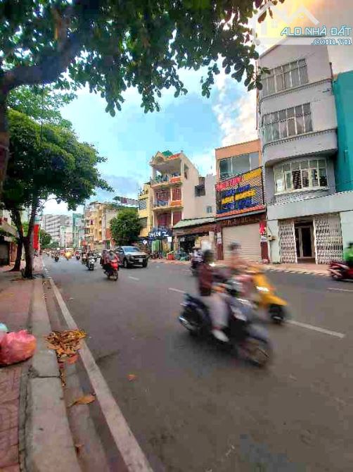 Bán Tòa Văn Phòng Mặt Tiền P9 Phú Nhuận, Đào Duy Anh,6x25M,8 TẦNG,Thu 165tr, Hơn 50 Tỷ