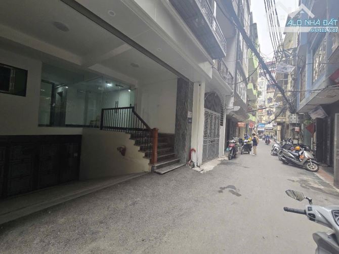 BÁN NHÀ CCMN TẠI NGUYỄN KHANG, CẦU GIẤY, HÀ NỘI. DIỆN TÍCH 126M2. GIÁ 54 TỶ !!!