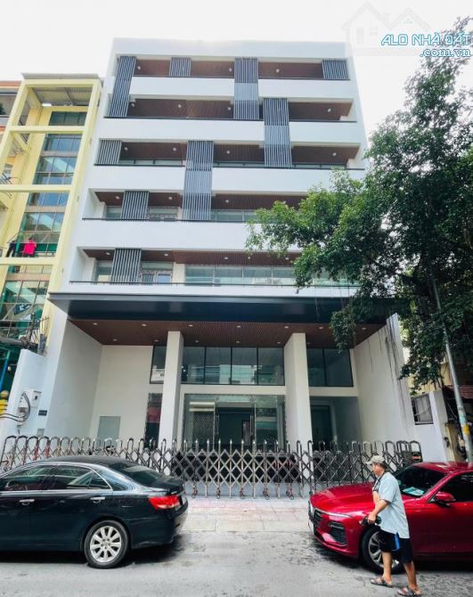 Bán Tòa Văn Phòng Mặt Phố Phan Chu Trinh, Hoàn Kiếm DT 290m2, 9T, MT 9,1m, Giá Cực Rẻ