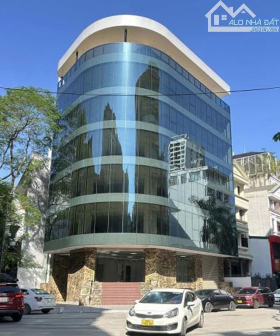 Bán Tòa Văn Phòng Mặt Phố Trần Hưng Đạo, Hoàn Kiếm DT 438m2, 11T, MT 20.5m, Giá Cực Rẻ