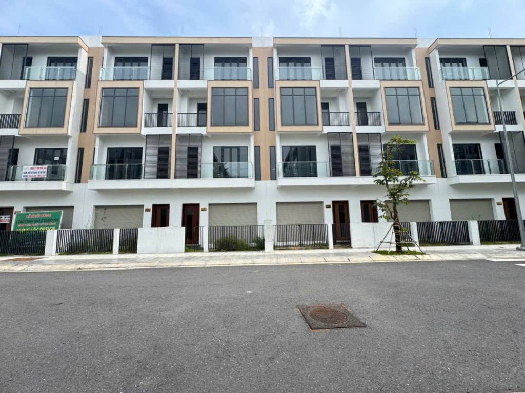 Bán nhà phố T&T Millennia City Long Hậu, vị trí đắc địa và giá cả hợp lý, giá tốt