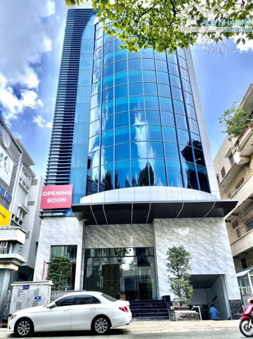 Bán Tòa Văn Phòng Mặt Phố Quang Trung, Hai Bà Trưng DT 279m2, 10T, MT 9,6m