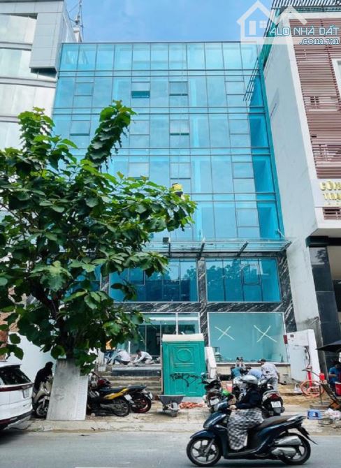 Bán Tòa Văn Phòng Mặt Phố Đại Cồ Việt, Hai Bà Trưng DT 273m2, 9T, MT 8.8m