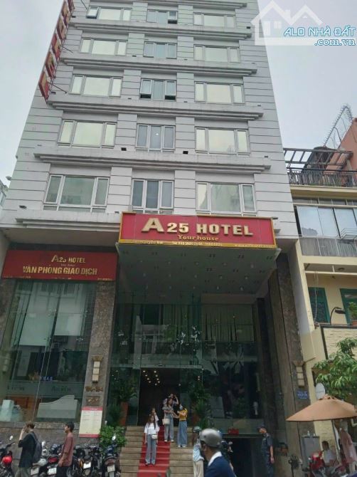 Bán building góc 2MT Lê Quang Định, phường 5, Q Bình Thạnh, DT 9 x 40m, HĐT 350 triệu/ thá