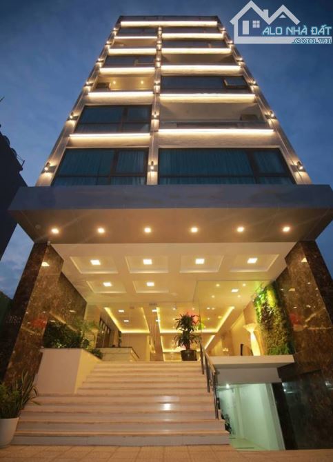 Bán Tòa Văn Phòng Mặt Phố Trần Quang Diệu, Đống Đa DT 116m2, 9T, MT 7.5m. Giá Cực Rẻ