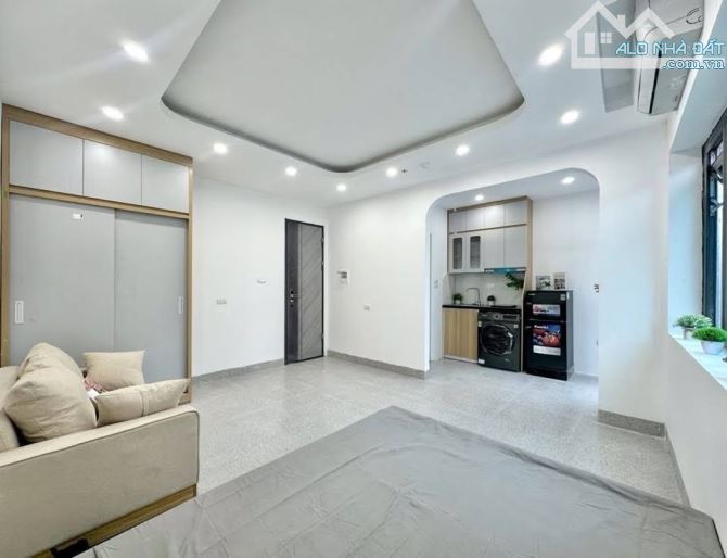 Siêu tòa CCMN phố Giải Phóng, Hoàng Mai 180m2x7T thang máy, ô tô tránh 35PKK DT 2.2 tỷ