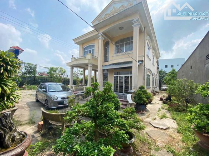 Biệt Thự Góc 2 Mặt Tiền đường Quốc Lộ 1A – Nguyễn Thị Trâm, Cái Răng – Hàng Hiếm 1.472m2