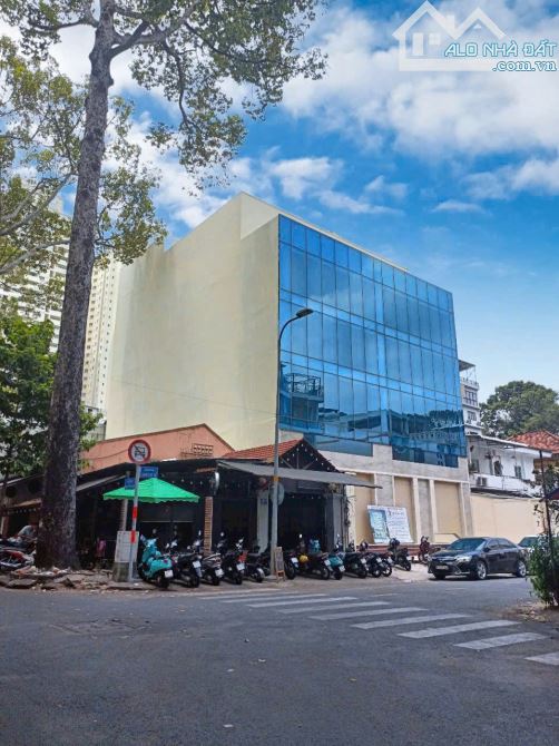 Tòa Building Văn Phòng gần HÙNG VƯƠNG PLAZA - Phường 12, Quận 5