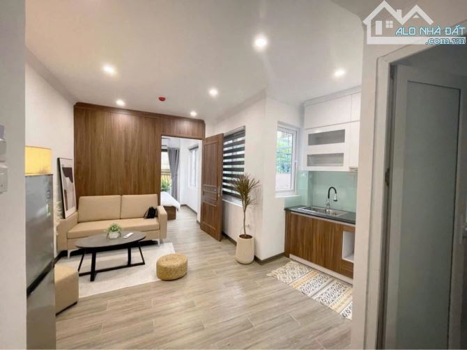 Bán tòa CCMN giáp Văn Quán Hà Đông 104m2x8T thang máy, MT10m, 33PKK dòng tiền 130tr/th