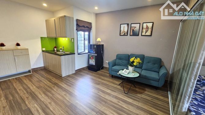 Bán gấp tòa CCMN quận Đống Đa 90m2x7T thang máy 30 doanh thu 120tr/th giá 17 tỷ