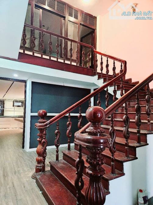 CẦN BÁN NHANH MTKD NGUYỄN HỮU THỌ - TÒA VP 4 TẦNG - DT 124 M2 - GIÁ NHỈNH 17 TỶ