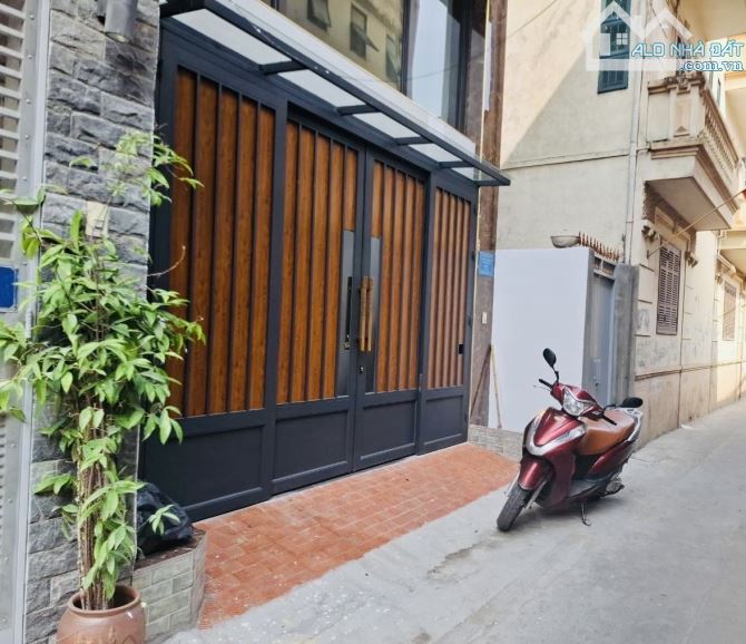 BÁN NHÀ PHỐ MINH KHAI - Ô TÔ – DIÊN TÍCH 88M x 7 TẦNG - THANG MÁY. GIÁ BÁN 24.65 TỶ