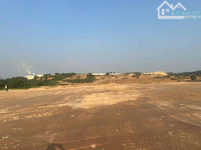 Cty cần bán 2,5 Ha đất sxkd KCN Lập Thạch Vĩnh Phúc, chỉ từ 93 USD/m2.
