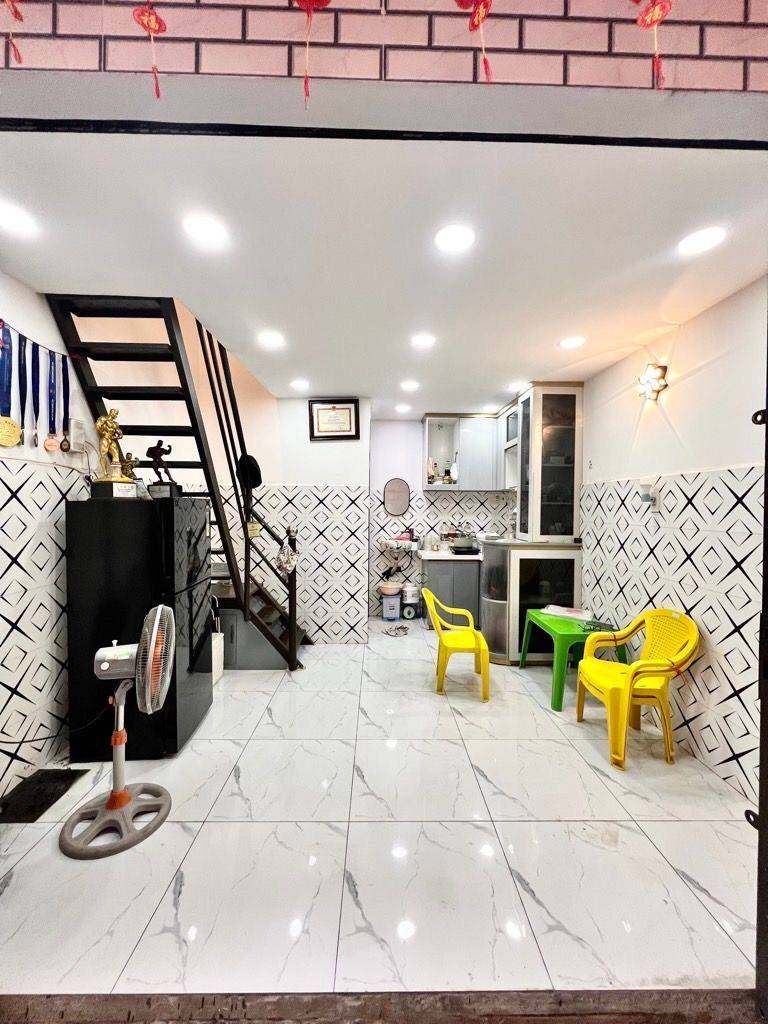 Bán nhà Tân Hòa Đông Quận 6, ngang 3,6x4,2m CN 15m2, phù hợp ở hoặc kinh doanh online