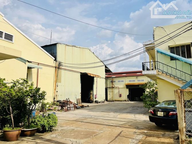 Bán nhà xưởng ful thổ HXH Nguyễn Văn Quá, Đông Hưng Thuận, Q12, 3551m2, ngang 55m,37tr/m2