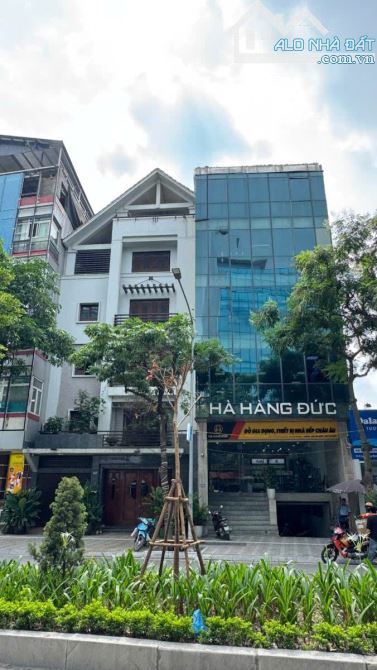 BÁN TÒA VĂN PHÒNG MẶT PHỐ LẠC LONG QUÂN, TÂY HỒ, VIEW HỒ, DT 140M2*MT 7.7M* GIÁ 63 TỶ