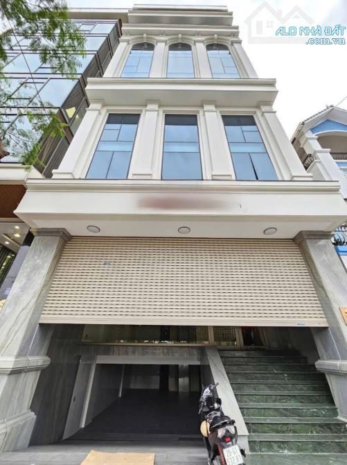 Bán Toà Văn Phòng 8 Tầng Kinh Doanh Mặt Phố Tân Mai Hoàng Mai DT 176M Giá 70Tỷ.