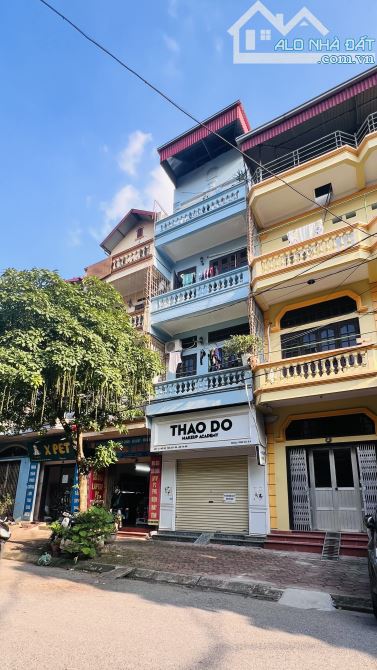BÁN NHÀ TRÂU QUỲ GIA LÂM -HV NÔNG NGHIỆP- KINH DOANH-VỈA HÈ Ô TÔ TRÁNH- 12,25 tỷ