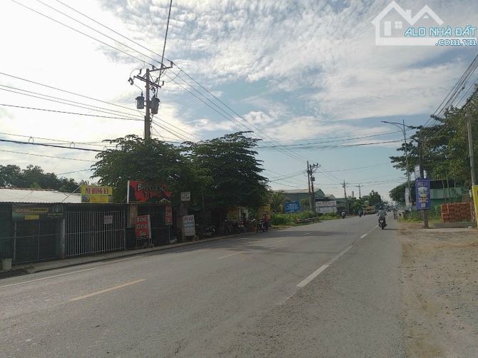 Bán Nhà Kho 2.300m Mặt Tiền Quốc Lộ 50,cách Quảng Truờng 1km,xã Mỹ Phong,Mỹ Tho