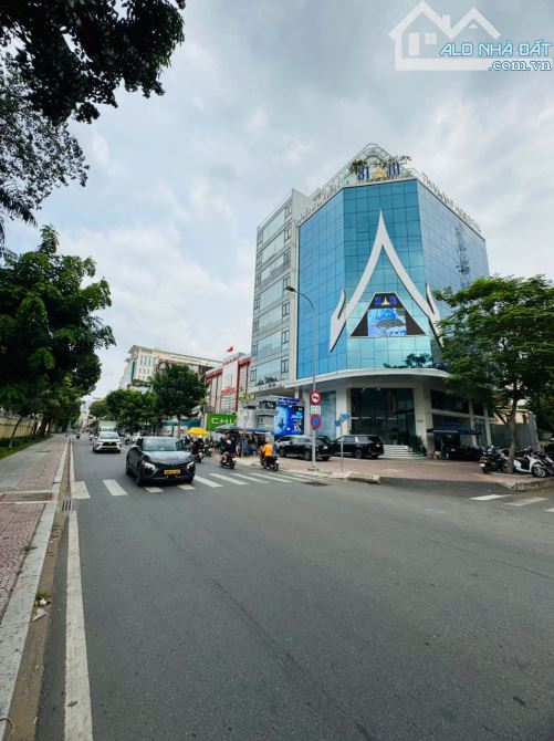 Building Góc 2 MT Nguyễn Trãi & Nguyễn Cảnh Chân Q1- 14m*30m- 2Hầm 10Tầng -Gía : 435 Tỷ