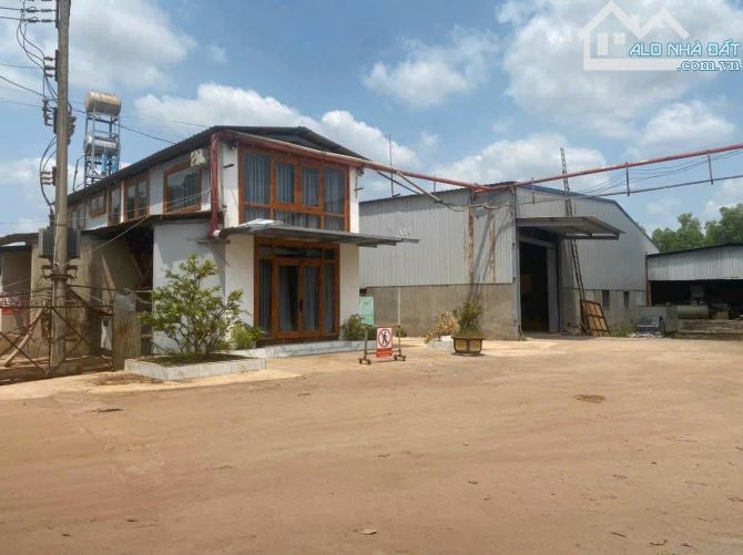 X097 bán xưởng sản xuất đang có dòng tiền thu nhập tốt. KV rộng