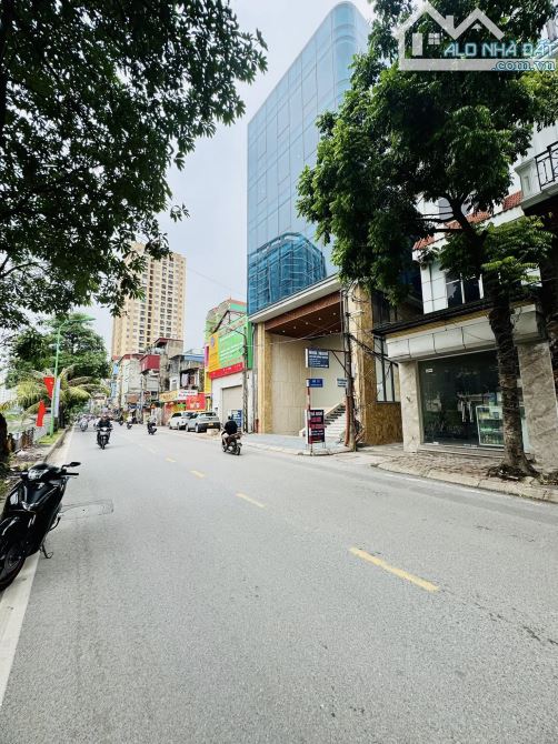 BÁN NHÀ BUILDINH TRỊNH ĐÌNH CỬU . MẶT PHỐ . SIÊU VIP . DT 180 M .NHÀ 8 TẦNG . MT 9M