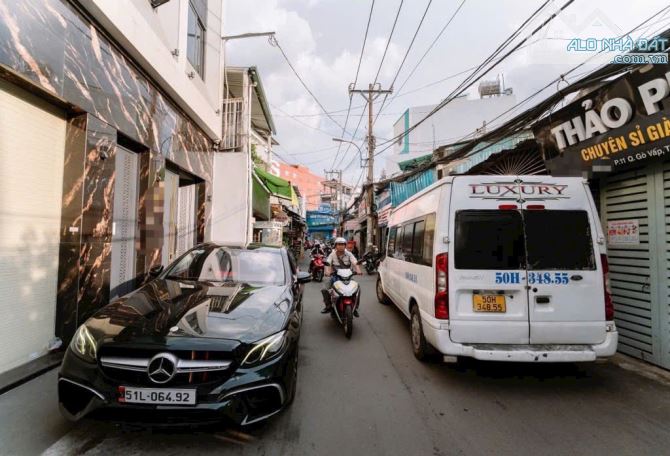 Bán CHDV Ô Tô Né Quang Trung Gò Vấp,THU 280TR.TH- 200m- Ngang 8m- 51.x tỷ