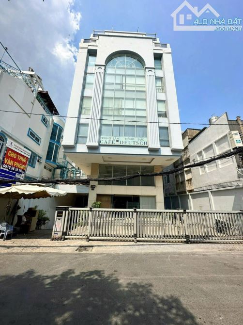 🏢 BÁN BUILDING MẶT TIỀN PHAN TÔN –QUẬN 1 – 659M2 – 12 TẦNG – HĐT 700TR – GIÁ BÁN 210 TỶ