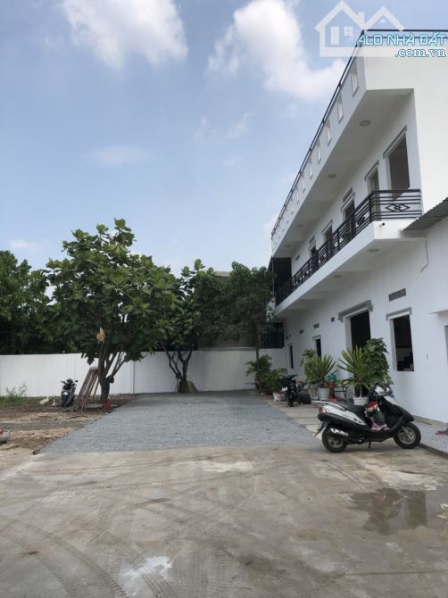 BÁN NHÀ XƯỞNG TẠI HÓC MÔN 1500M2-GIÁ CHỈ 35 TỶ- THỚI TAM THÔN-GỌI CHO EM XEM XƯỞNG