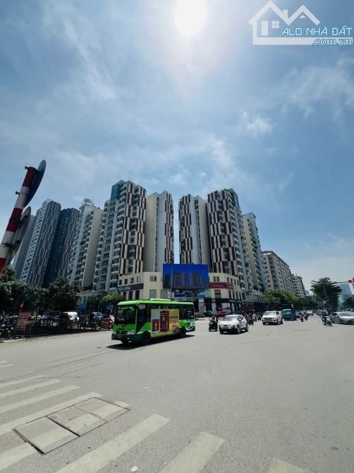 Bán sàn văn phòng tòa Chelsea Park, Yên Hòa, Cầu Giấy -1300M