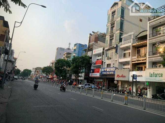 Cần bán nhà Mặt tiền Lê Văn Sỹ Ngay chợ Ng Văn Trỗi Quận 3 DT: 4x17 5 tầng Giá 35 tỷ