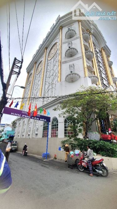 CHDV DOANH THU HƠN 200tr/Th - 6 Tầng CÓ HẦM + THANG MÁY 215M2 CHỈ 29,5 Tỷ - PHAN VĂN TRỊ